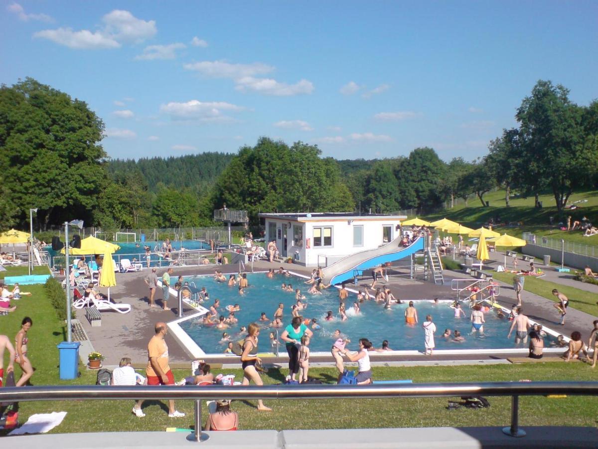 Ferienwohnung Um die Ecke Manderscheid Exterior foto